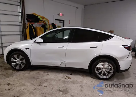 2022 Tesla Model Y Long Range Dual Motor All-Wheel Drive from USA, damaged, VIN 7SAYGDEE9NA012151